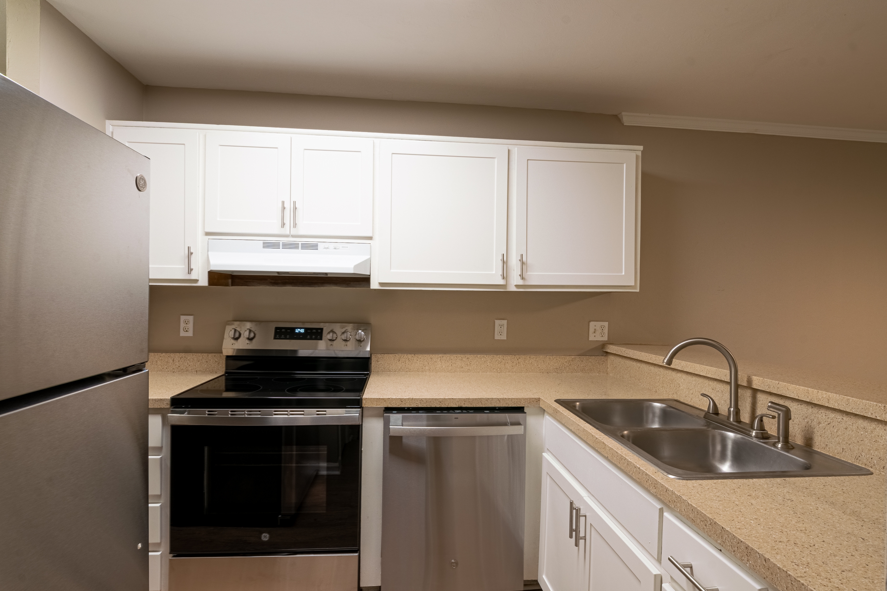 3210 Tanager Court